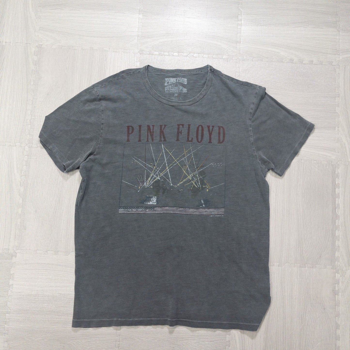 Used clothing wholesale, bulk sale, washed, mixed brand band t-shirts, 12-piece set (S-XXL), including Red Hot Chili Peppers, Kiss, etc.