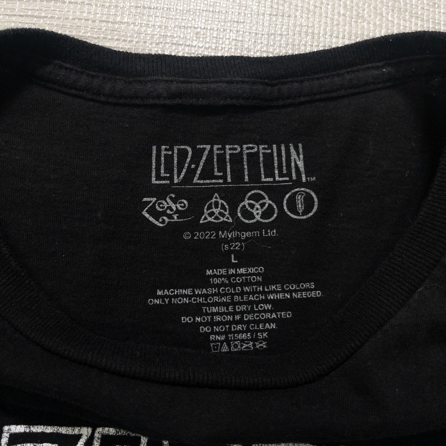 Used clothing wholesale, bulk sale, washed, mixed brand band t-shirts, 12-piece set (S-XXL), including Red Hot Chili Peppers, Kiss, etc.