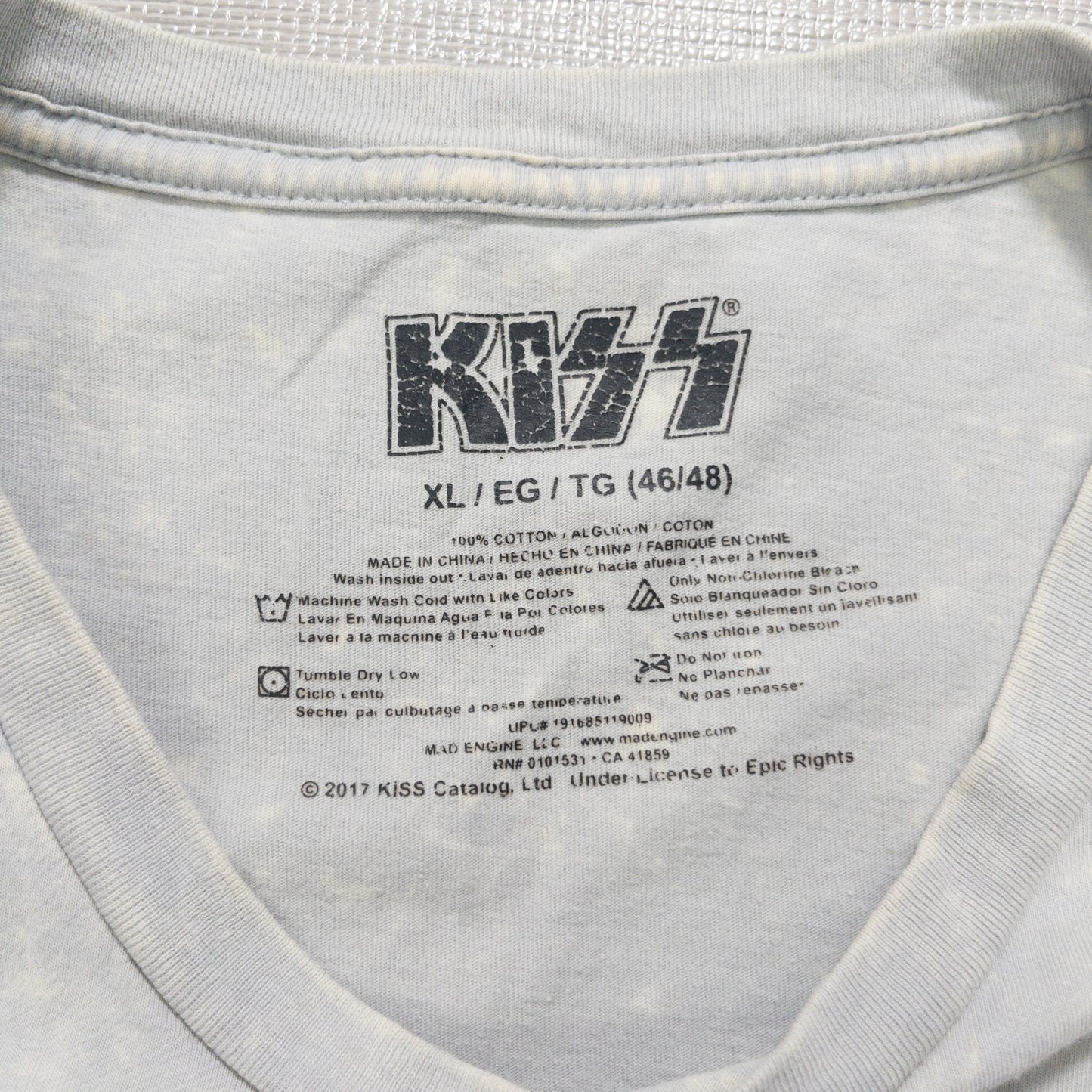 Used clothing wholesale, bulk sale, washed, mixed brand band t-shirts, 12-piece set (S-XXL), including Red Hot Chili Peppers, Kiss, etc.
