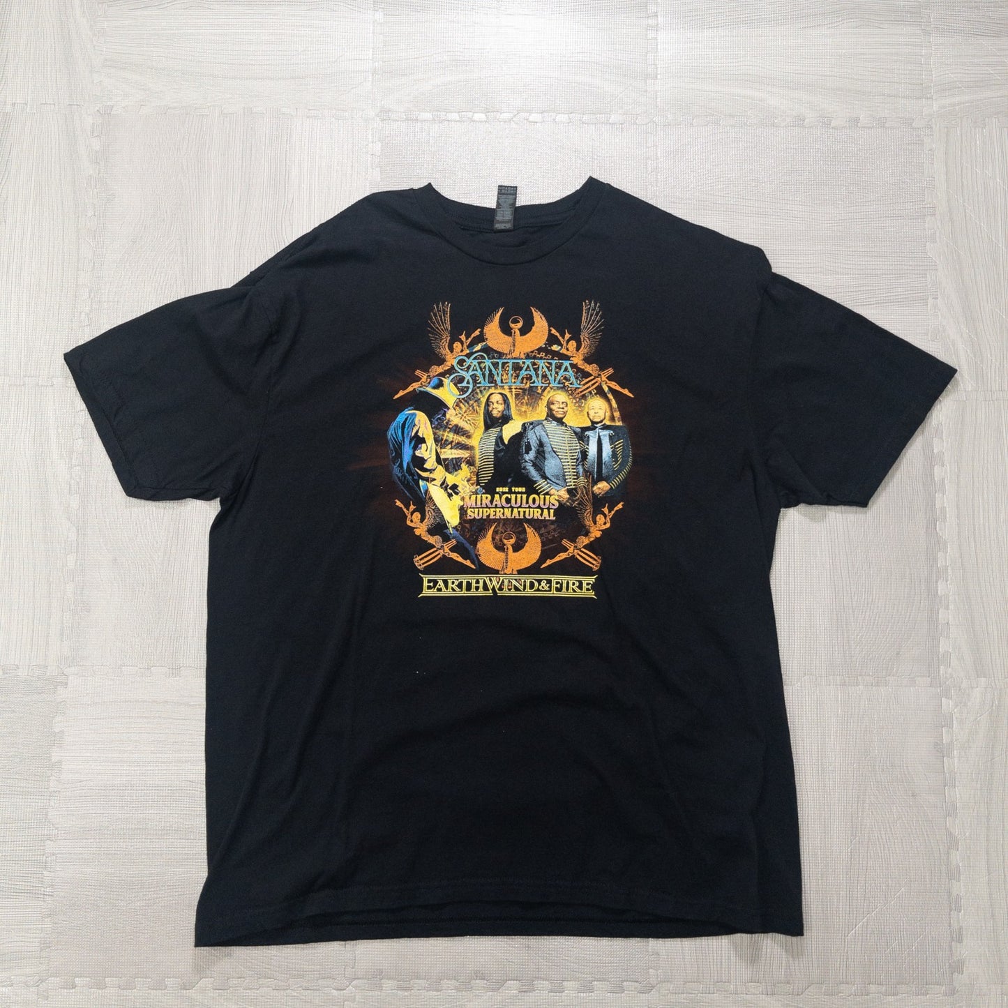 Used clothing wholesale, bulk sale, washed, mixed brand band t-shirts, 12-piece set (S-XXL), including Red Hot Chili Peppers, Kiss, etc.