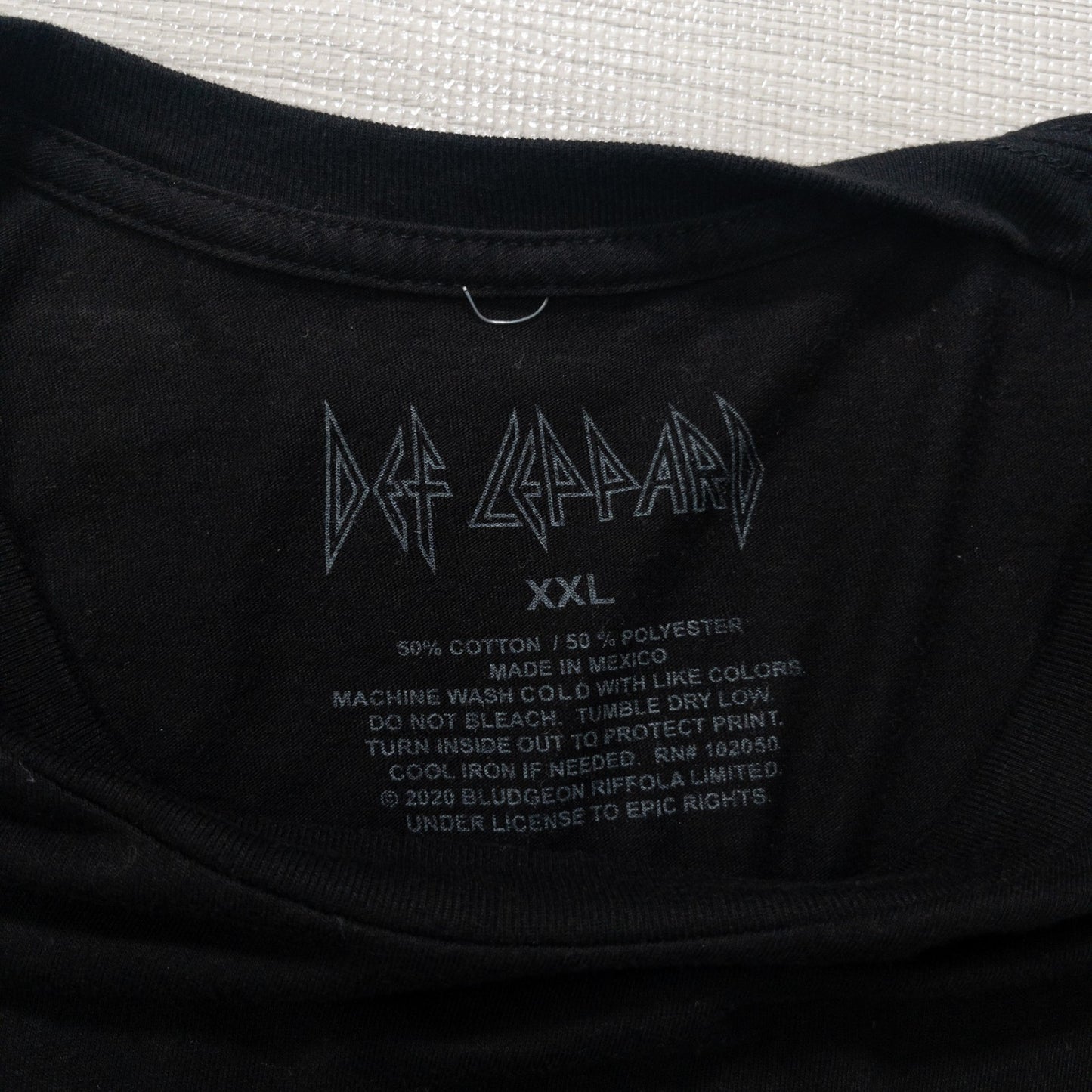 Used clothing wholesale, bulk sale, washed, mixed brand band t-shirts, 12-piece set (S-XXL), including Red Hot Chili Peppers, Kiss, etc.