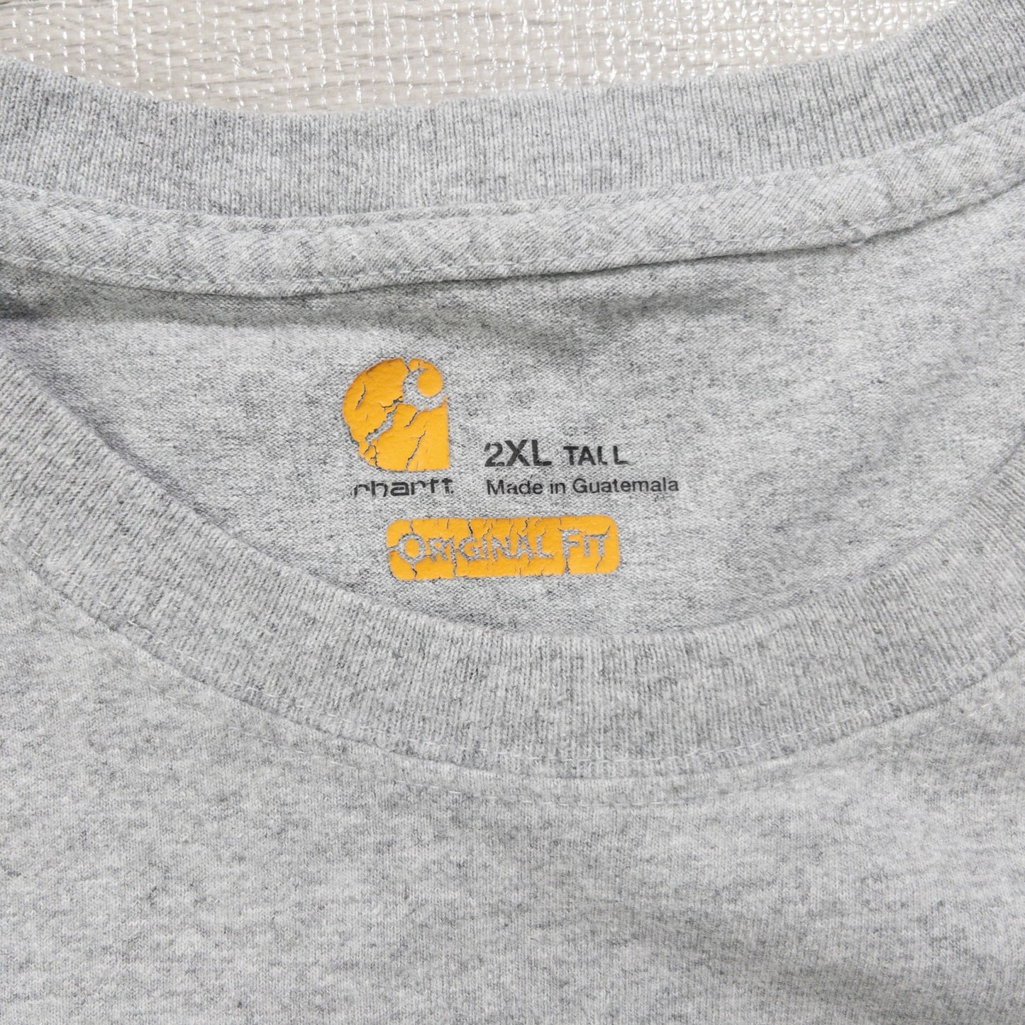 Used Carhartt T-shirts, 12-pack (S-XXL), pre-washed, bulk sale.