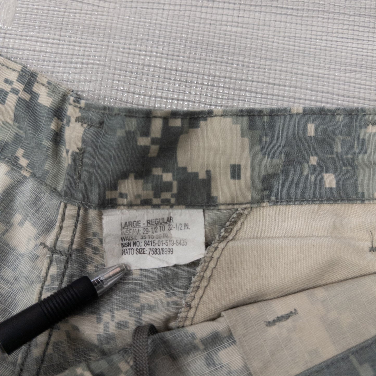 古着卸 現物まとめ売り 洗濯済み アメリカ軍 デジカモ デジタルカモ ミリタリー カーゴパンツ 8本セット (XS-L)