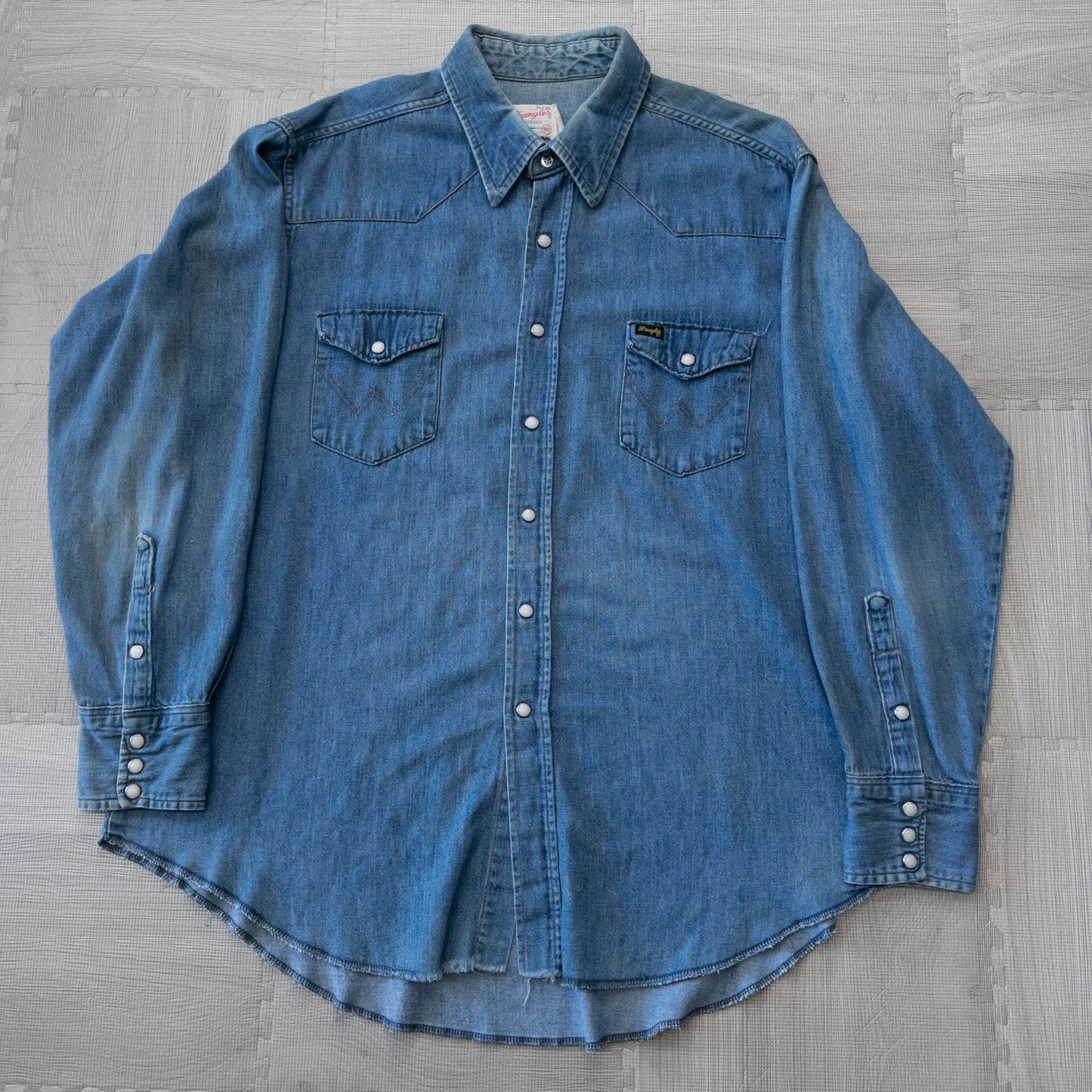 Used clothing wholesale bulk sale, washed, mixed-brand denim shirts, 10-pack (M-XL), including Levi's, Marlboro, etc.