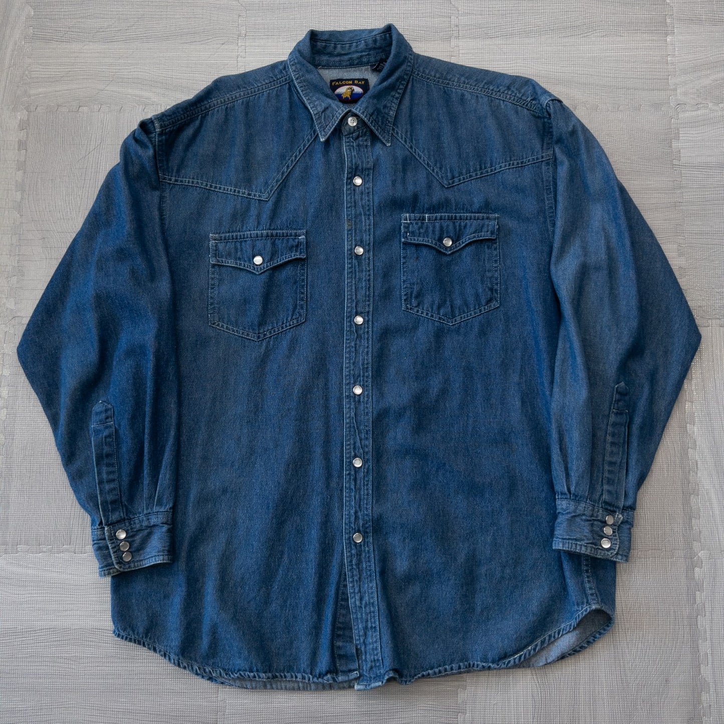 Used clothing wholesale bulk sale, washed, mixed-brand denim shirts, 10-pack (M-XL), including Levi's, Marlboro, etc.