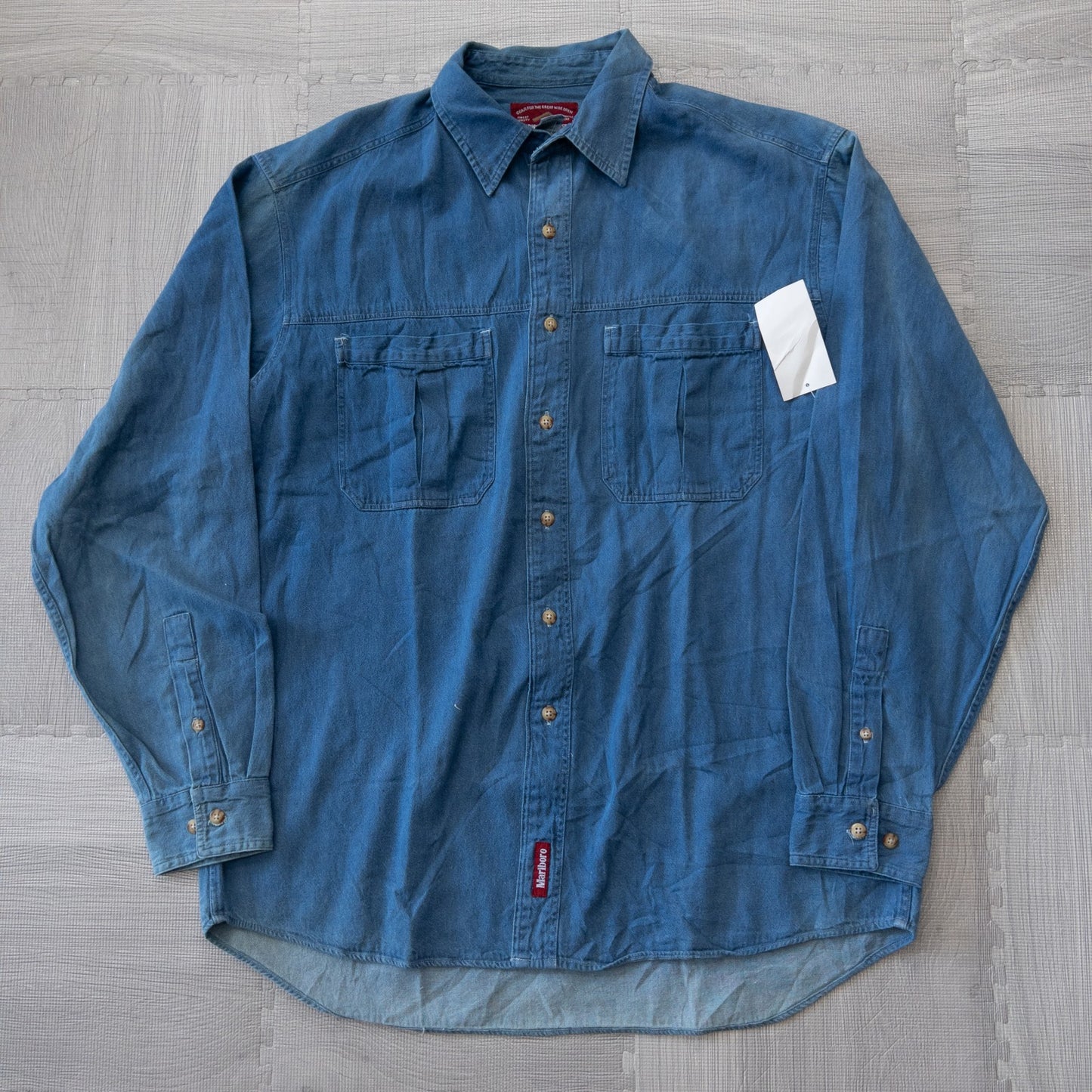 Used clothing wholesale bulk sale, washed, mixed-brand denim shirts, 10-pack (M-XL), including Levi's, Marlboro, etc.