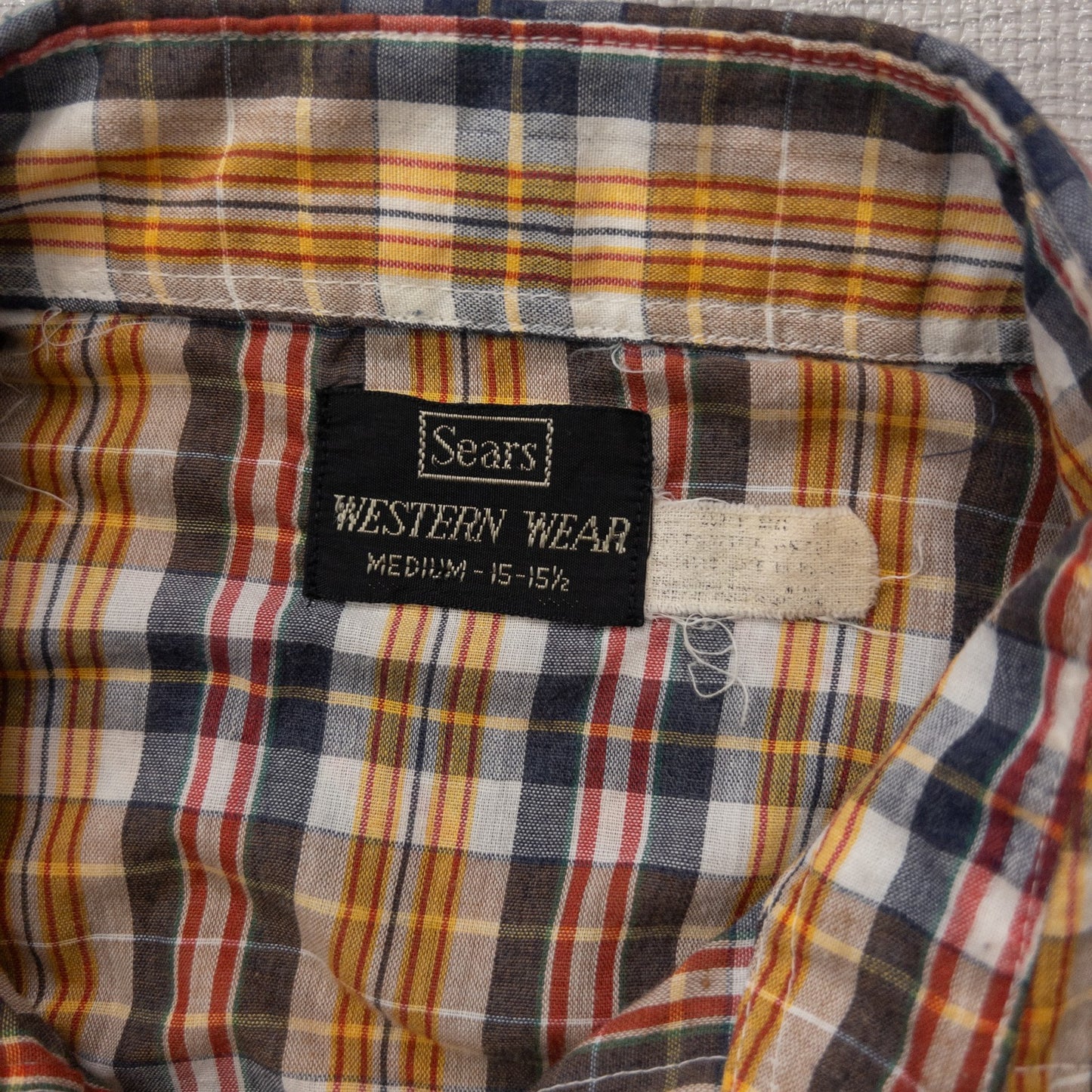 Used clothing wholesale, bulk sale, washed, mixed-brand long-sleeve western shirts, 15-piece set (M-XL), including Wrangler and Woolrich styles.