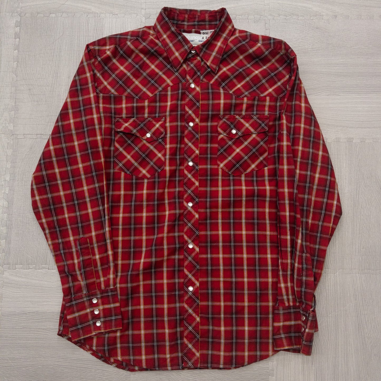 Used clothing wholesale, bulk sale, washed, mixed-brand long-sleeve western shirts, 15-piece set (M-XL), including Wrangler and Woolrich styles.
