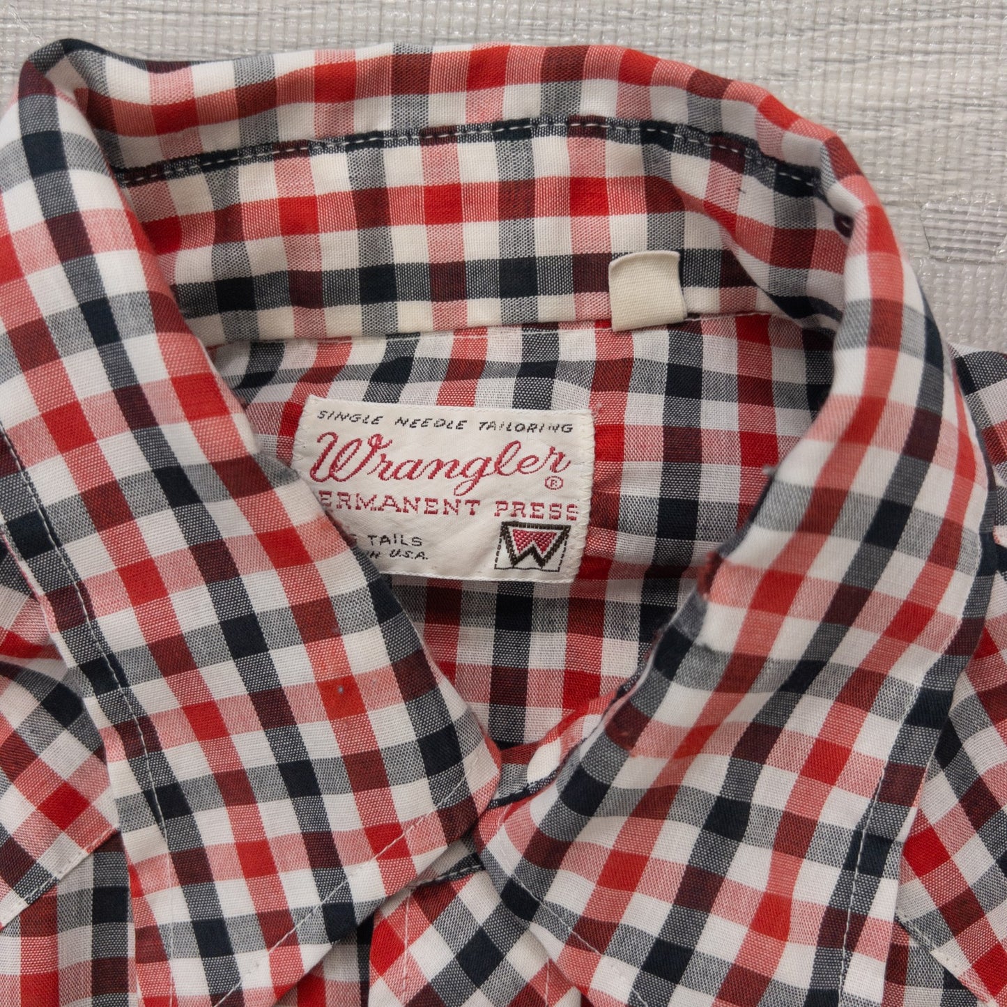Used clothing wholesale, bulk sale, washed, mixed-brand long-sleeve western shirts, 15-piece set (M-XL), including Wrangler and Woolrich styles.