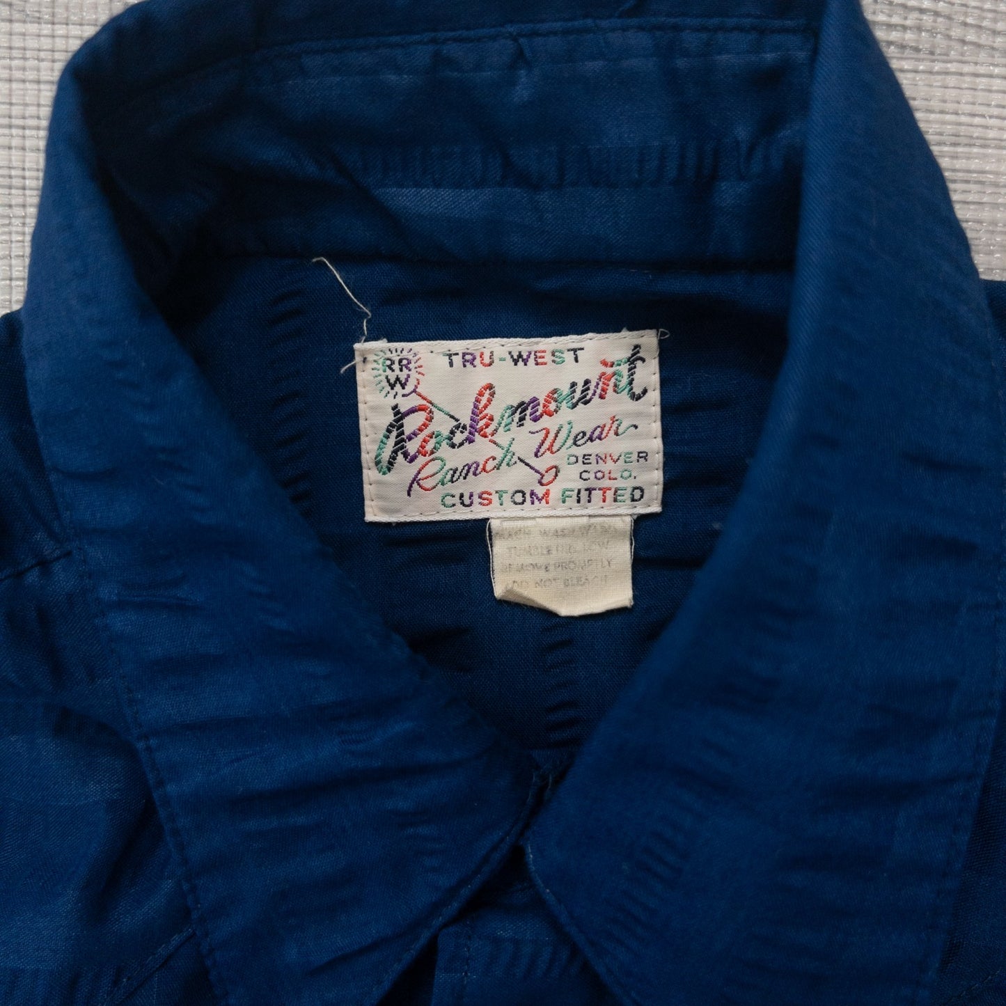 Used clothing wholesale, bulk sale, washed, mixed-brand long-sleeve western shirts, 15-piece set (M-XL), including Wrangler and Woolrich styles.