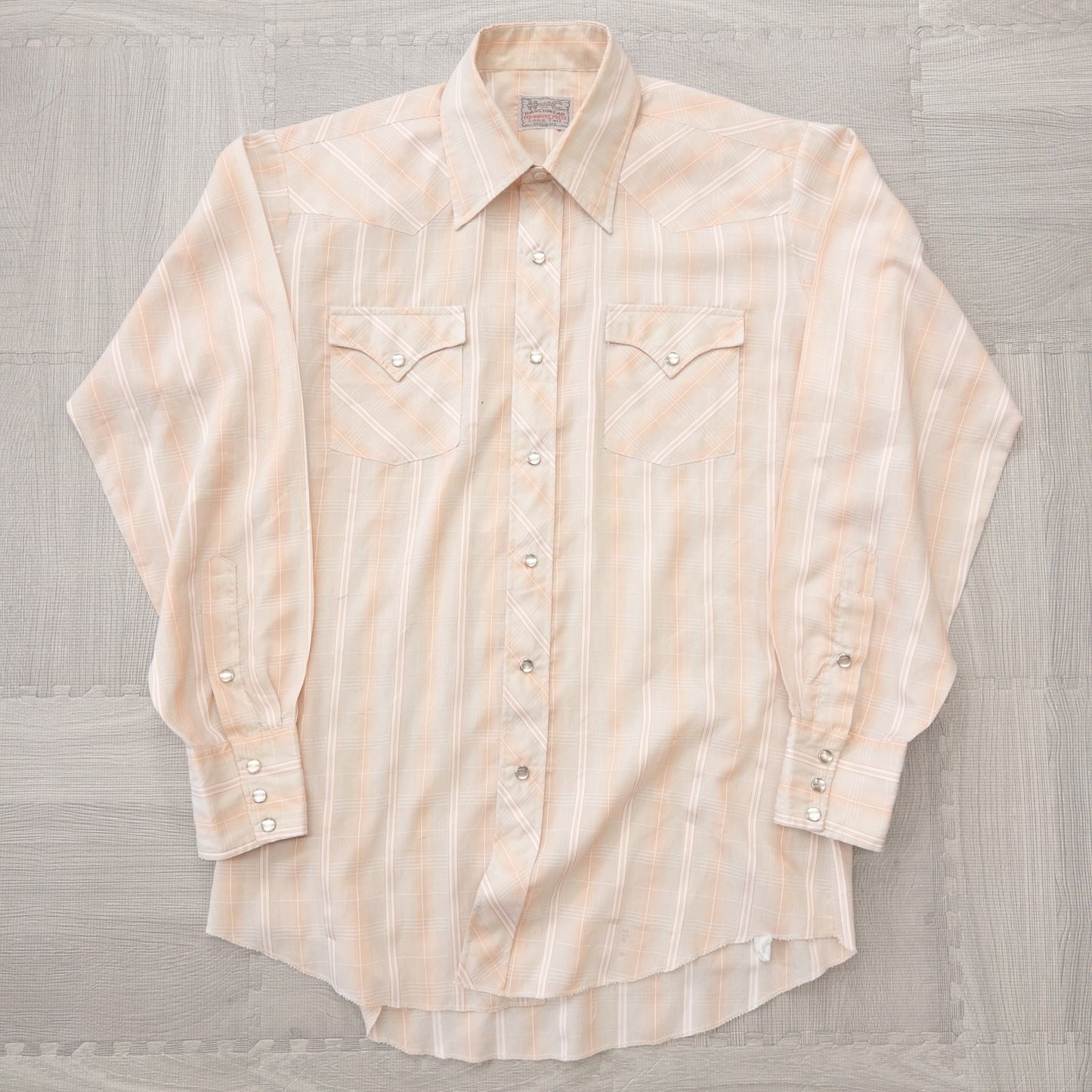 Used clothing wholesale, bulk sale, washed, mixed-brand long-sleeve western shirts, 15-piece set (M-XL), including Wrangler and Woolrich styles.