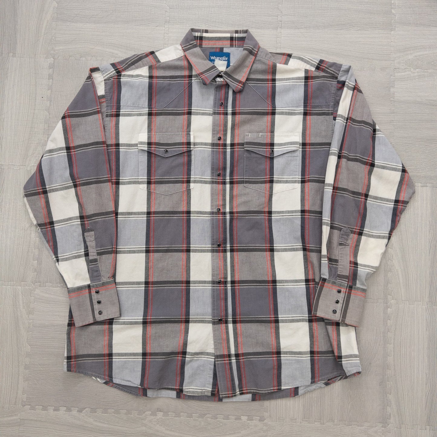Wholesale Used Clothing, Mixed Brands, Long Sleeve Western Shirts, 15-Piece Set (S-XXXL), Wrangler, Woolrich, etc.