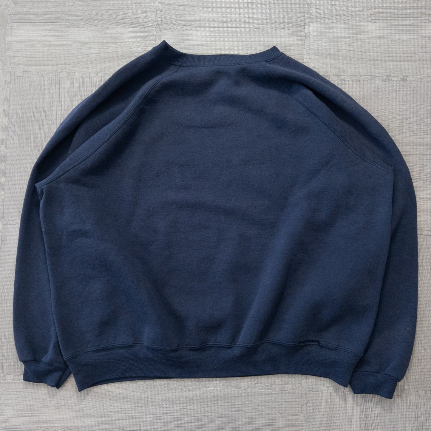 Wholesale Used Clothing, Bulk Sale, Washed 90s Solid Color Sweatshirts, Set of 9 (M-XL)
