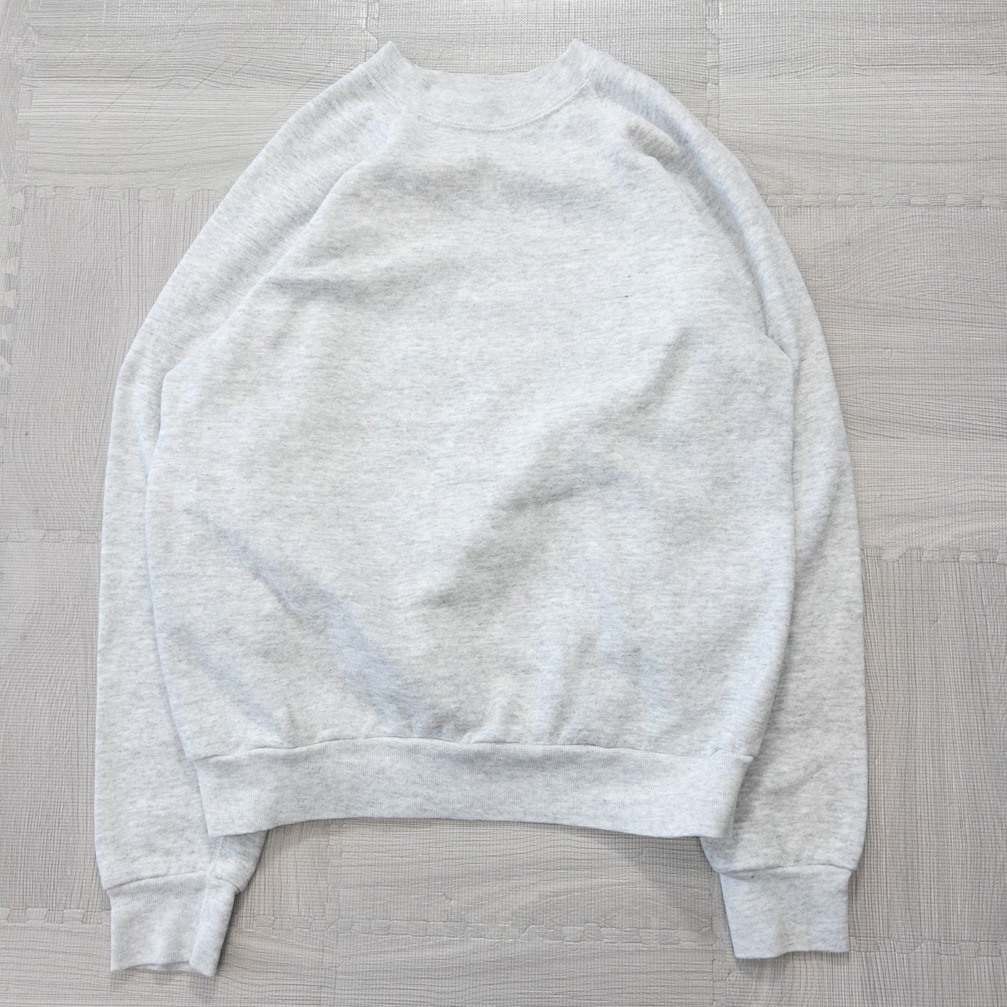 Wholesale Used Clothing, Bulk Sale, Washed 90s Solid Color Sweatshirts, Set of 9 (M-XL)