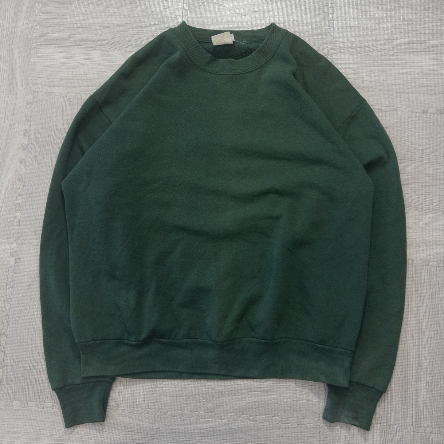 Wholesale Used Clothing, Bulk Sale, Washed 90s Solid Color Sweatshirts, Set of 9 (M-XL)