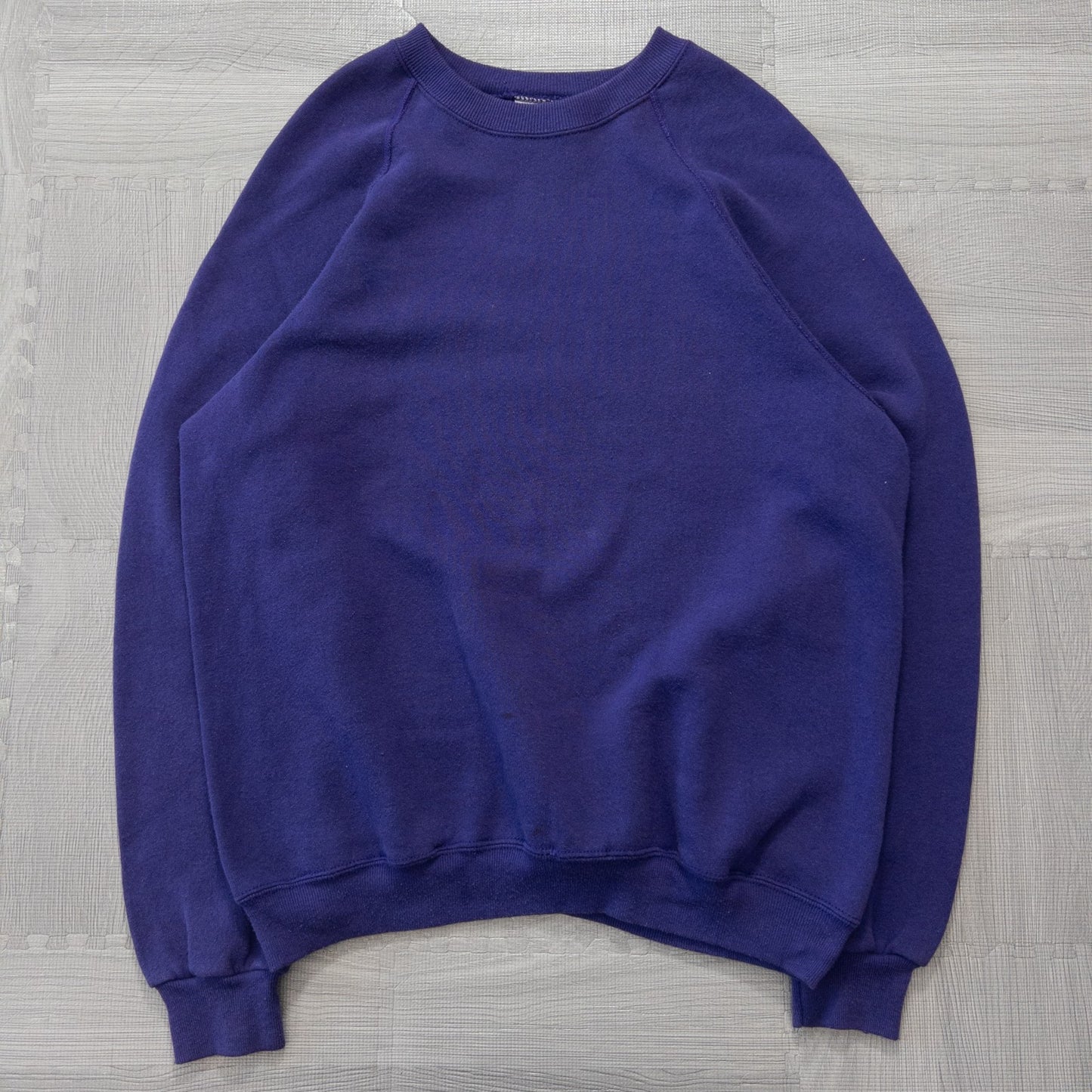 Wholesale Used Clothing, Bulk Sale, Washed 90s Solid Color Sweatshirts, Set of 9 (M-XL)