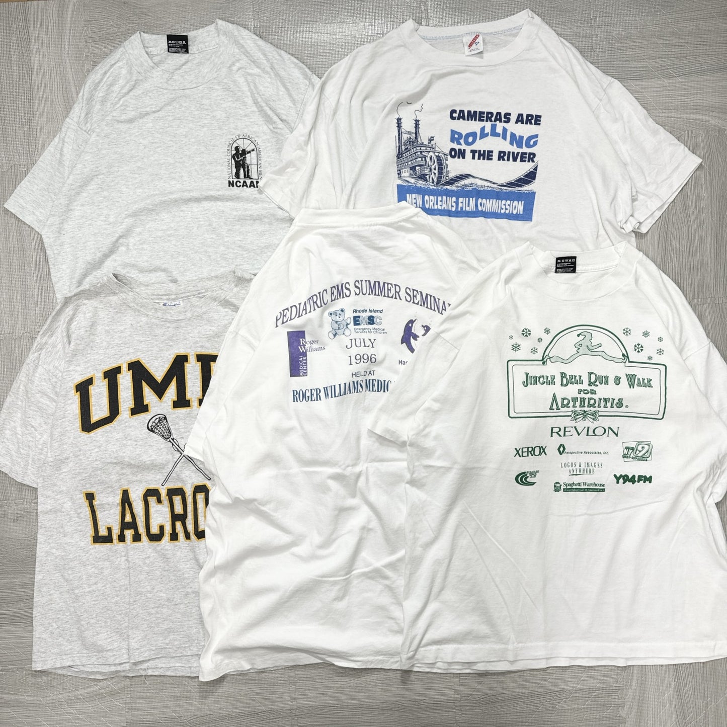 Wholesale Used Clothing, Bulk Sale, Washed 90s White and Gray T-Shirts, Set of 20 (M-XXL)