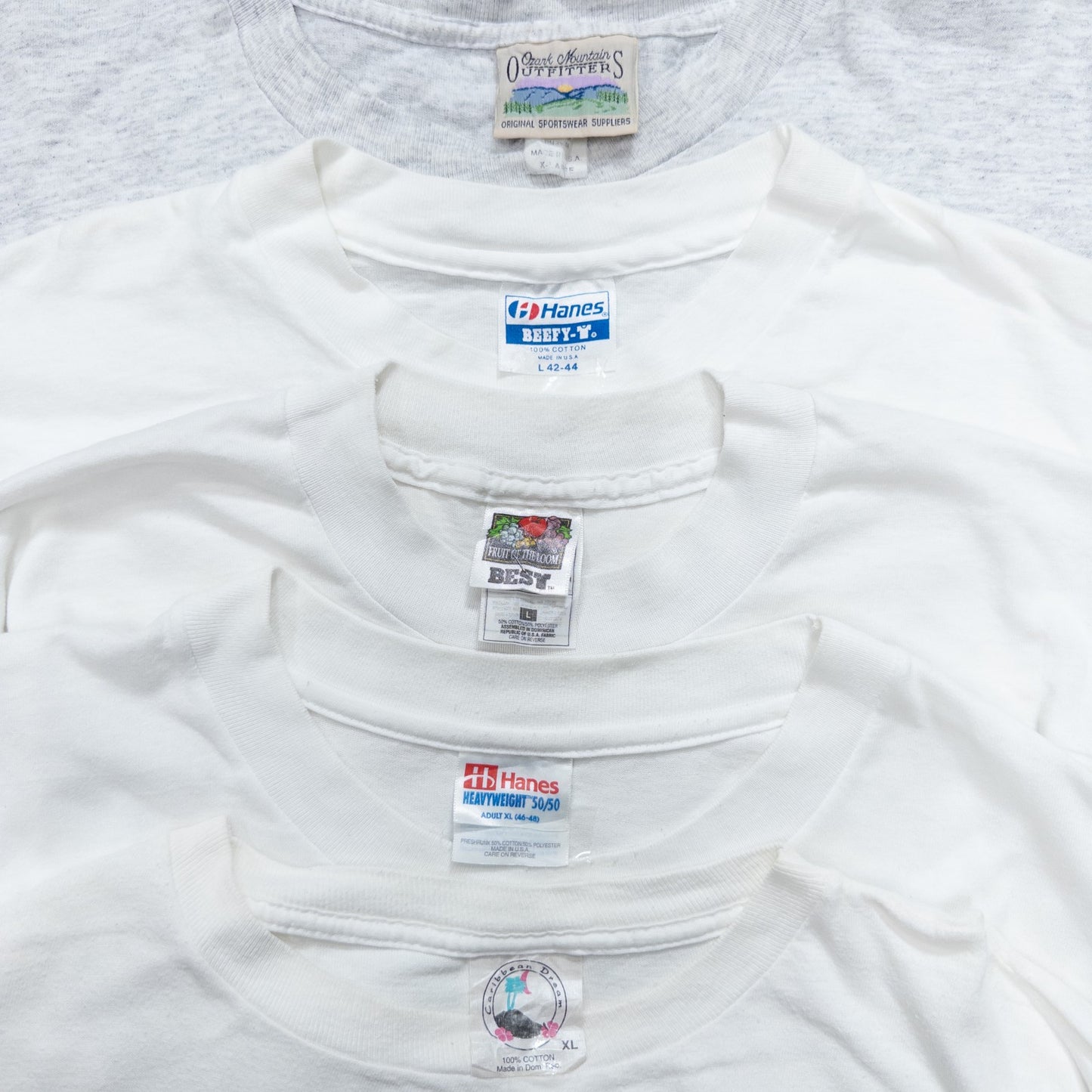Wholesale Used Clothing, Bulk Sale, Washed 90s White and Gray T-Shirts, Set of 20 (M-XL)