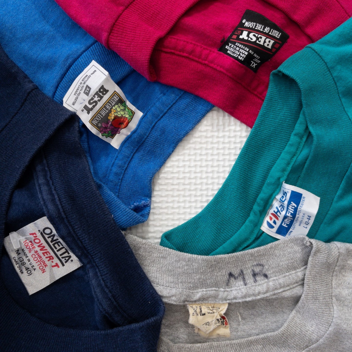 Used clothing wholesale bulk sale: Washed 90s short-sleeved T-shirts, single-stitched, made in the USA, 20-count (M-XXL)