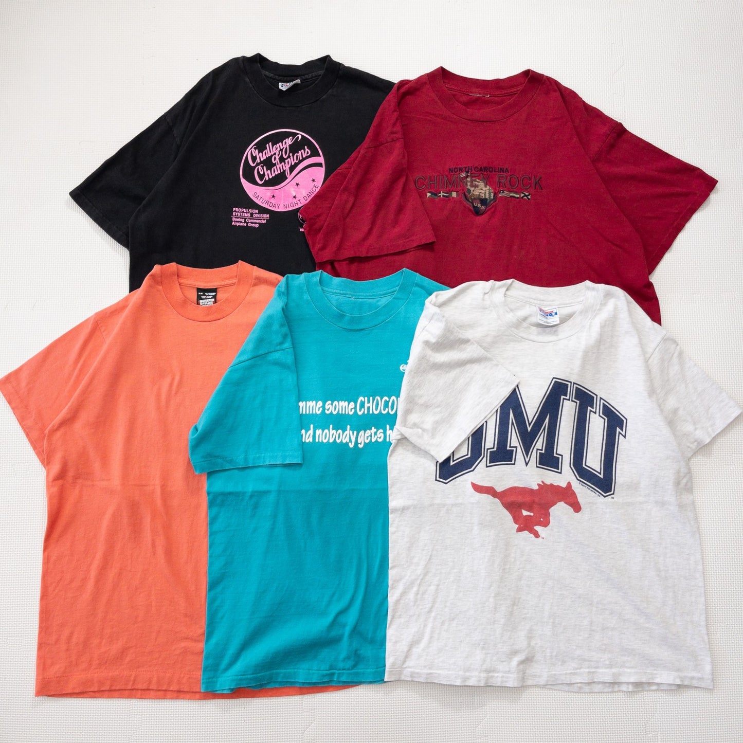 Used clothing wholesale bulk sale: Washed 90s short-sleeved T-shirts, single-stitched, made in the USA, 20-count (M-XXL)