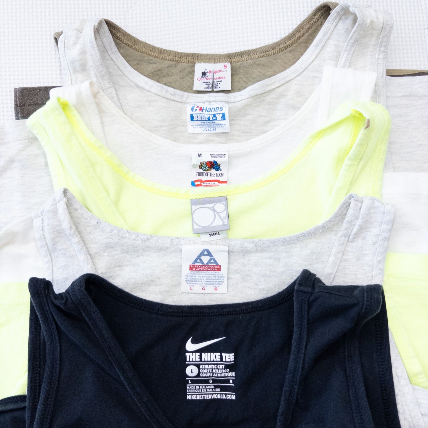 古着卸 現物まとめ売り 洗濯済み 特価タンクトップ 24枚セット(S-XXL) w614002