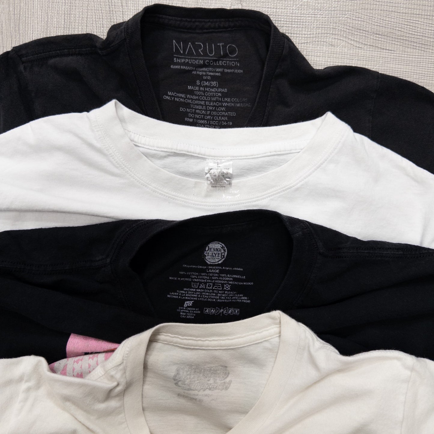 Used clothing wholesale, bulk sale, washed, 16-piece set of 2000s Japan anime short-sleeved T-shirts (XS-XXL) w719005