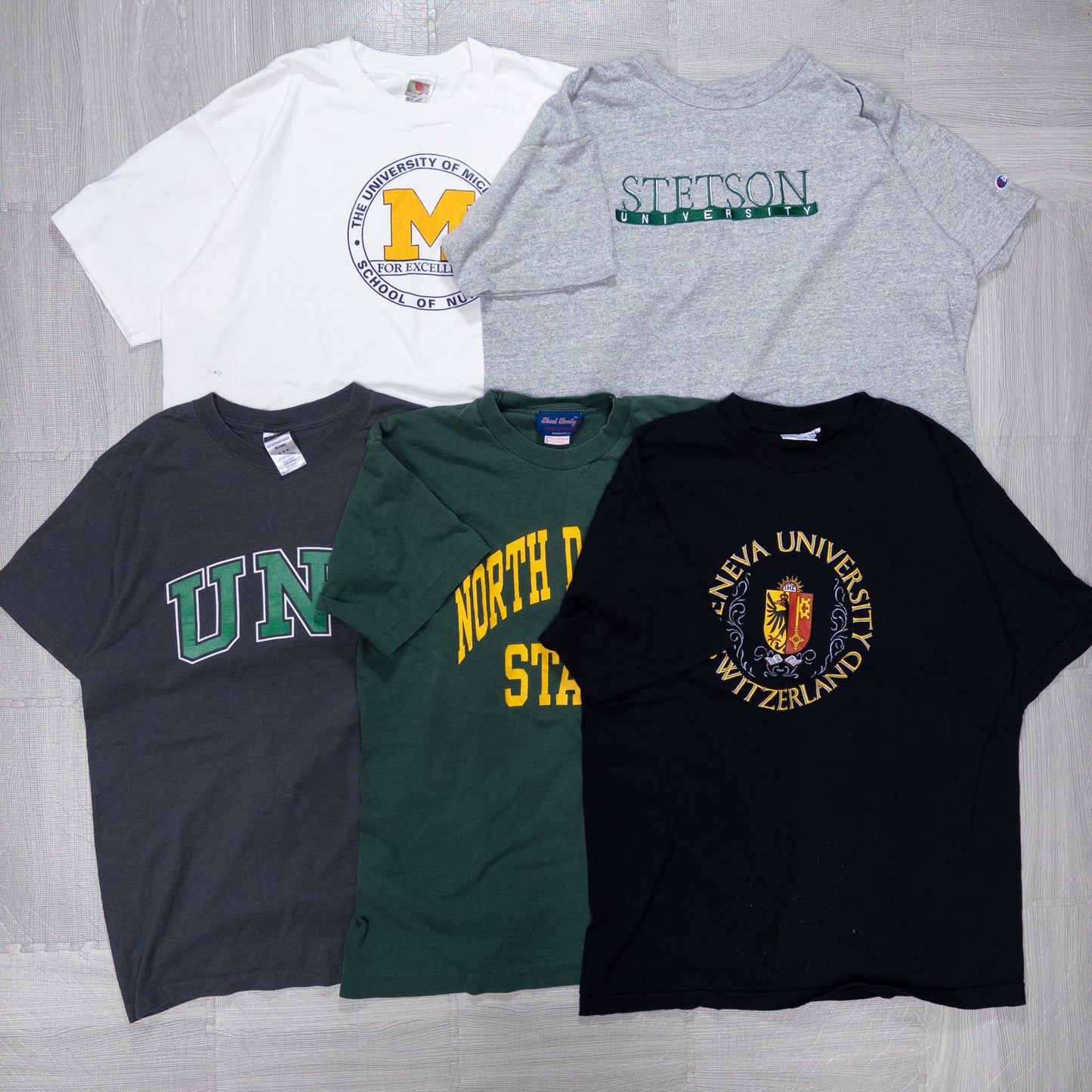 Used Clothing Wholesaler, Bulk Sale, Washed College Short Sleeve T-Shirts, Set of 20 (S-XL) w731004