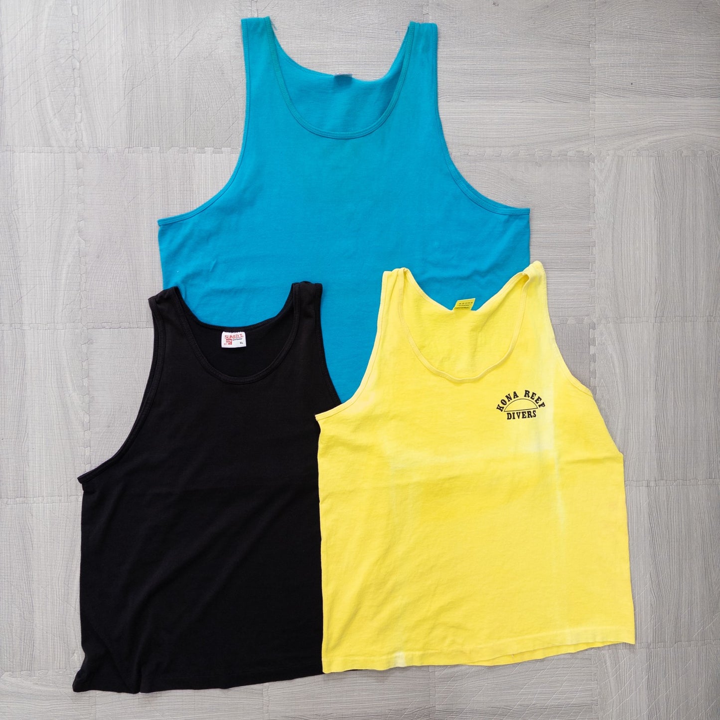 Wholesale Used Clothing, Bulk Sale, Washed, 11-Piece Set of 90s-00s US Tank Tops (M-XL) w803002