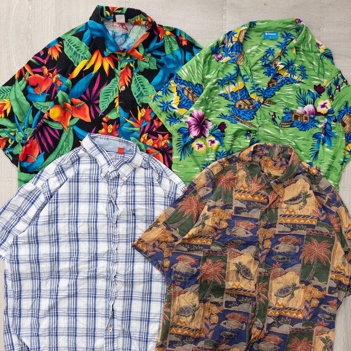 Used Clothing Wholesale Bulk Sale: Washed, Damaged Short Sleeve Shirts (Missing Buttons), 18-Piece Set (S-XXL) w803009