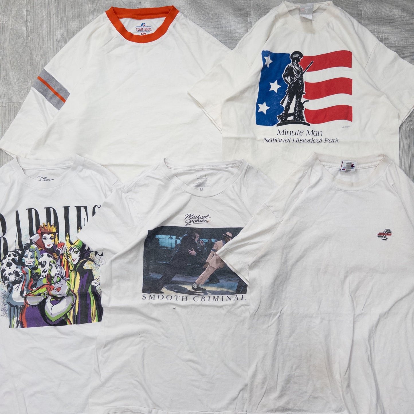 Used clothing wholesale bulk sale: Washed 21-piece set of 2000s stained short-sleeved T-shirts (S-XXL) w803010