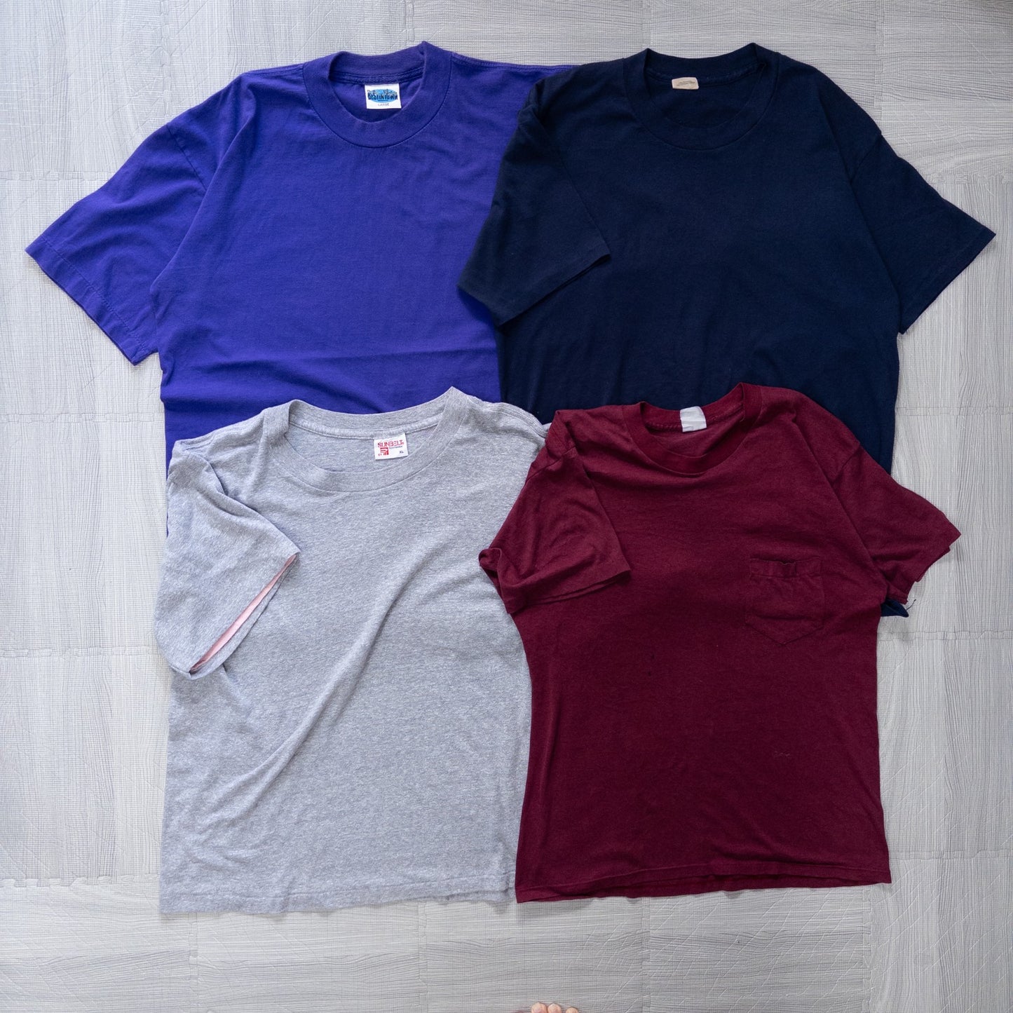 Wholesale Used Clothing, Bulk Sale, Washed 90s Solid Color Short Sleeve T-Shirts, Set of 15 (M-XXL) w809003