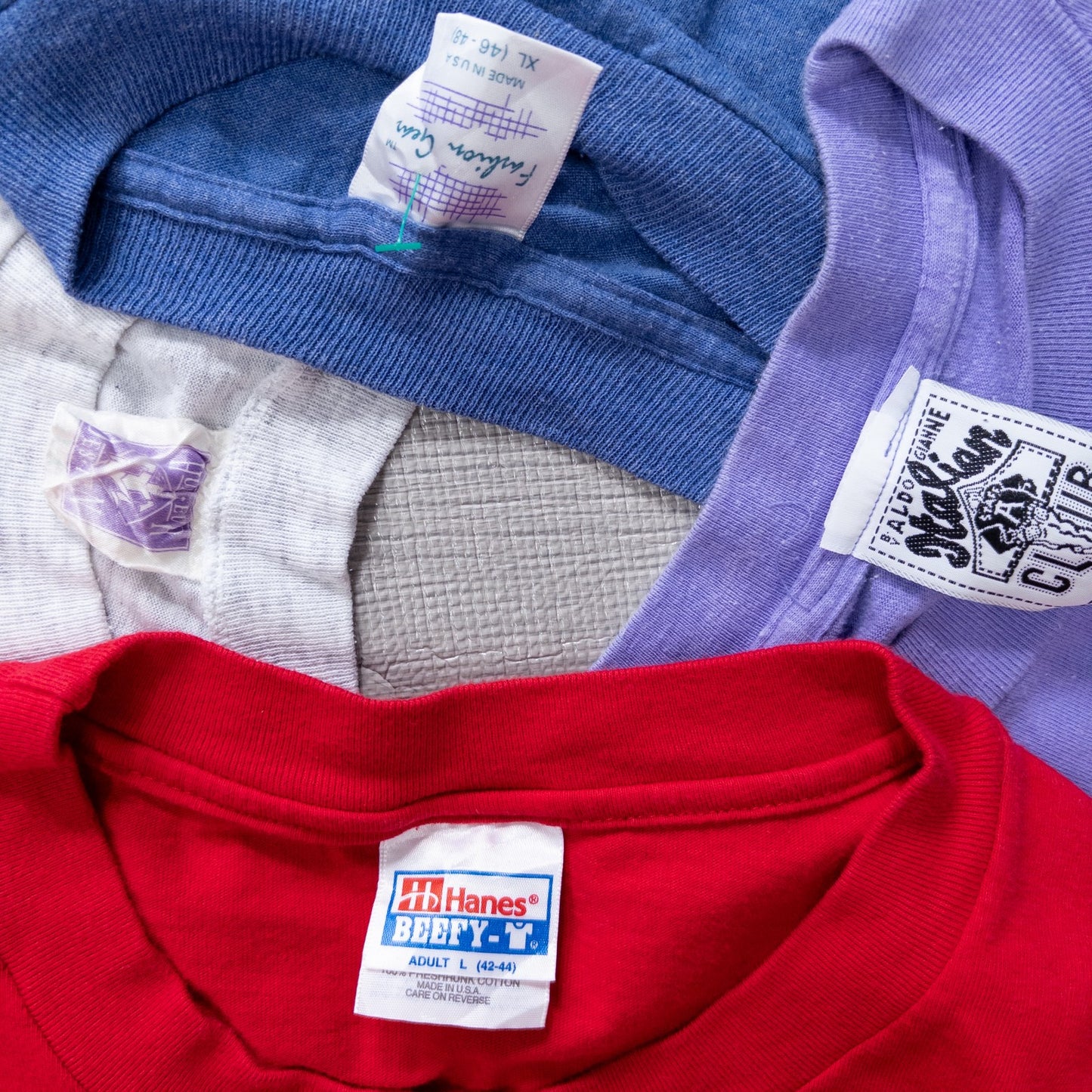 Wholesale Used Clothing, Bulk Sale, Washed 90s Solid Color Short Sleeve T-Shirts, Set of 15 (M-XXL) w809003