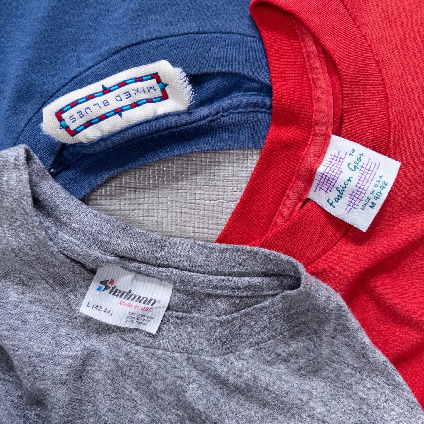 Wholesale Used Clothing, Bulk Sale, Washed 90s Solid Color Short Sleeve T-Shirts, Set of 15 (M-XXL) w809003