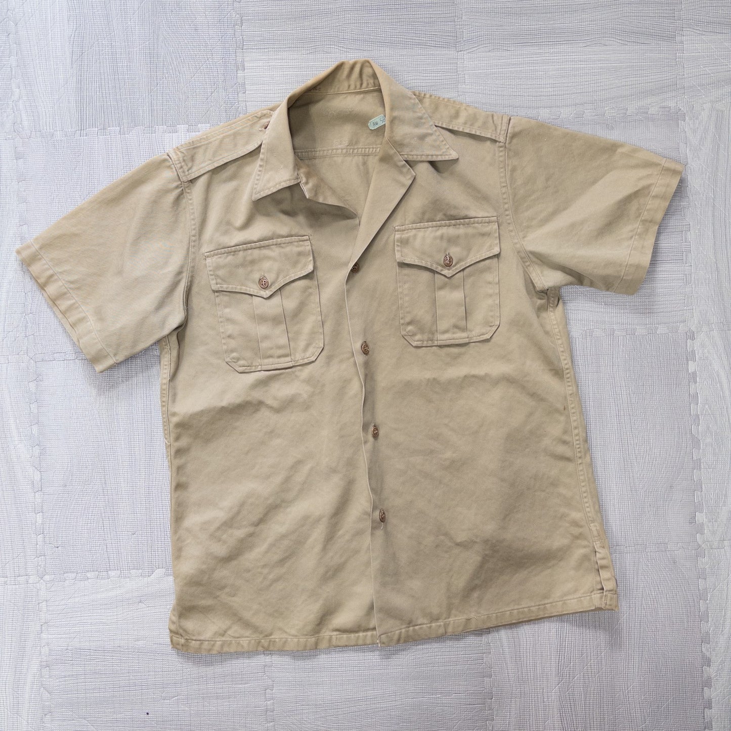 Used Clothing Wholesaler, Bulk Sale, Washed, Set of 5 U.S. Army/Marine Corps Short Sleeve Shirts (SL) w809004
