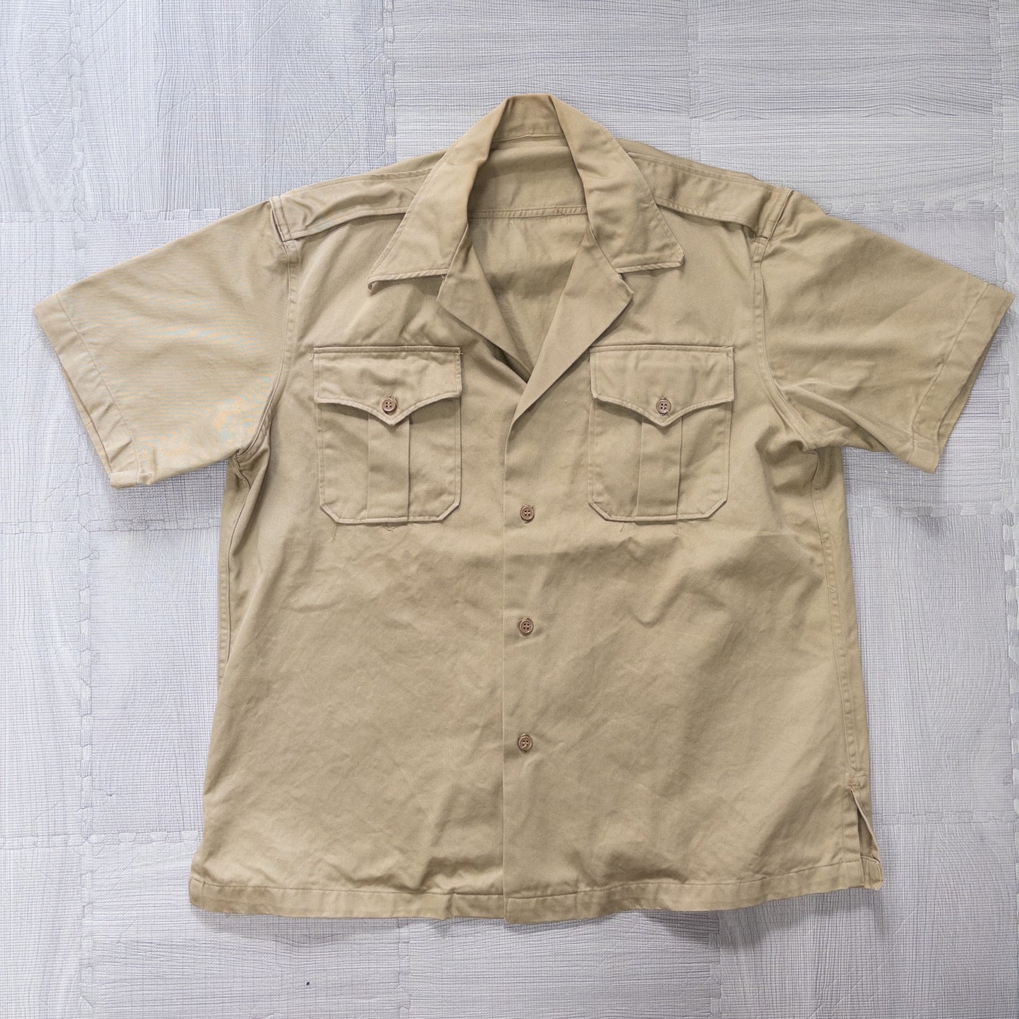 Used Clothing Wholesaler, Bulk Sale, Washed, Set of 5 U.S. Army/Marine Corps Short Sleeve Shirts (SL) w809004
