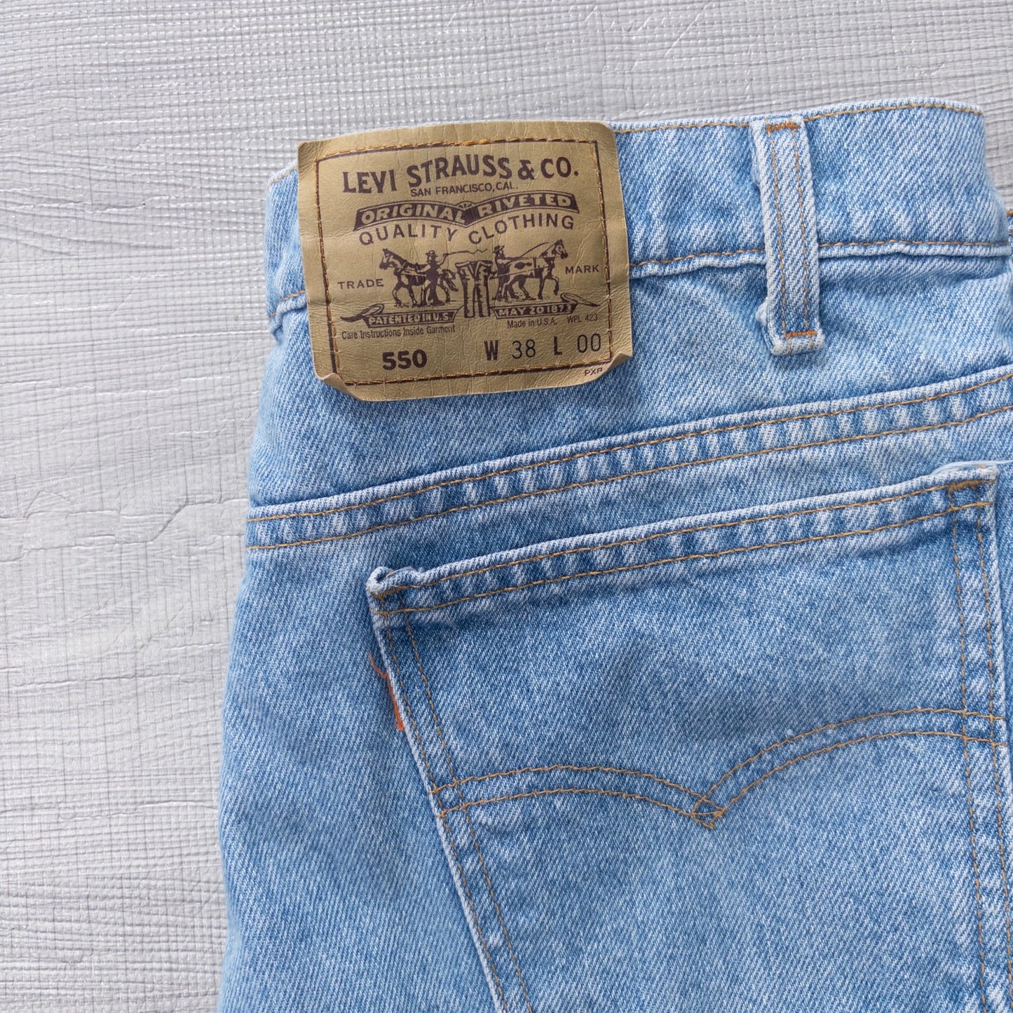 Used clothing wholesale, bulk sale, washed, 90s-00s Levi's 550 denim shorts, set of 4 (W32-W38) w809005