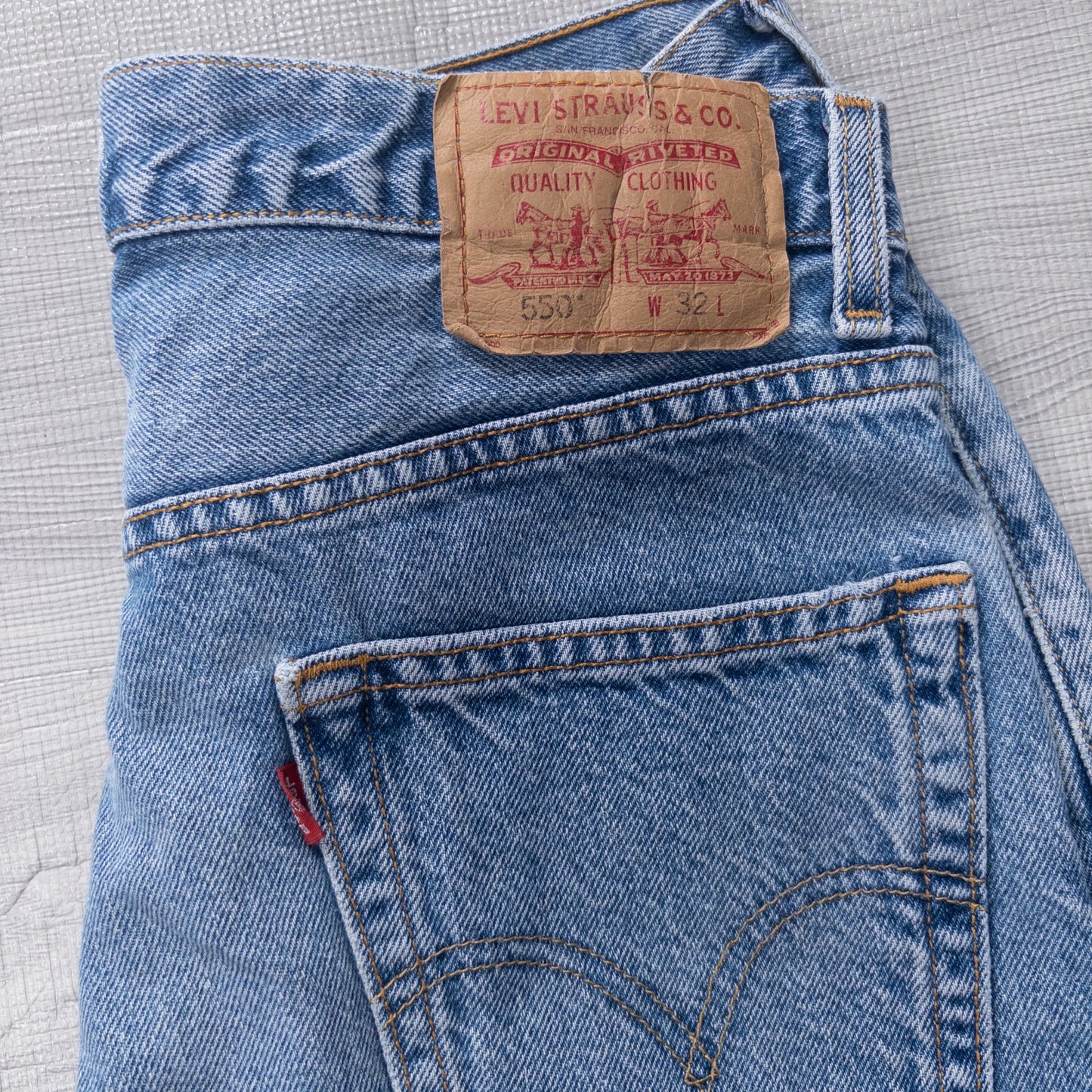 Used clothing wholesale, bulk sale, washed, 90s-00s Levi's 550 denim shorts, set of 4 (W32-W38) w809005