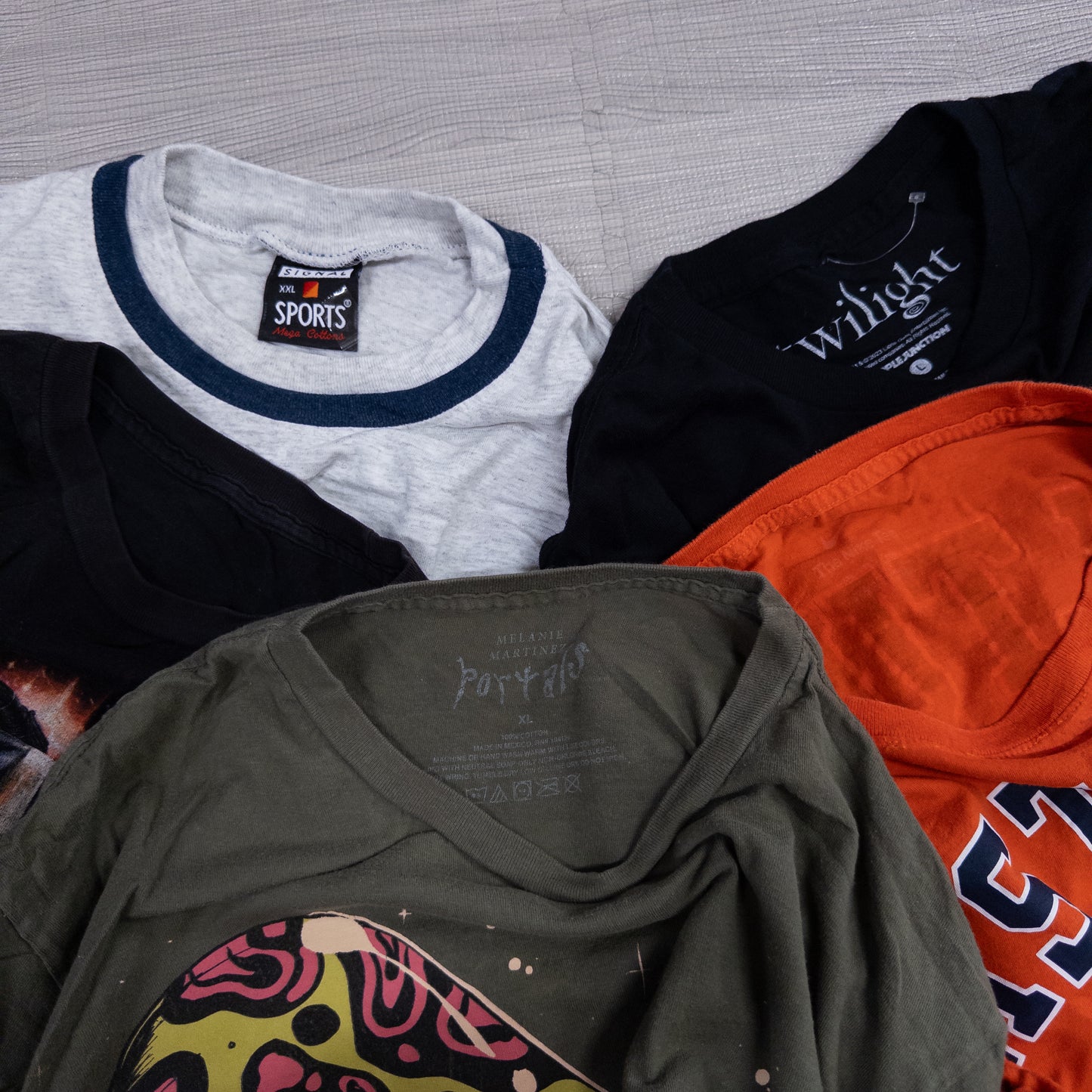 [現物] 特価Tシャツ 20pcs G0823003