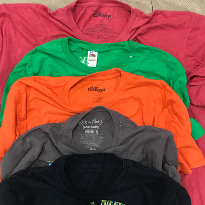 [現物] キャラクターTシャツ 20pcs H0803003