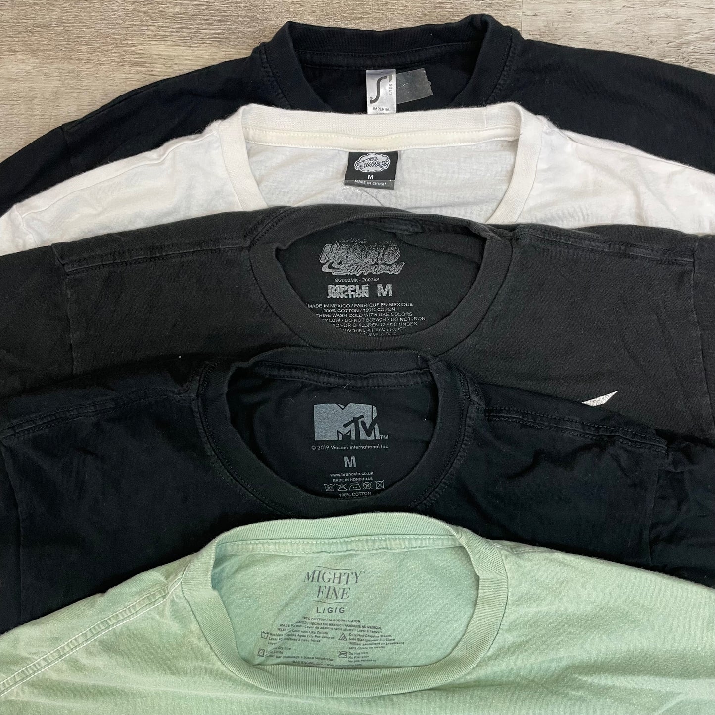 [現物] 特価Tシャツ 20pcs G0819002