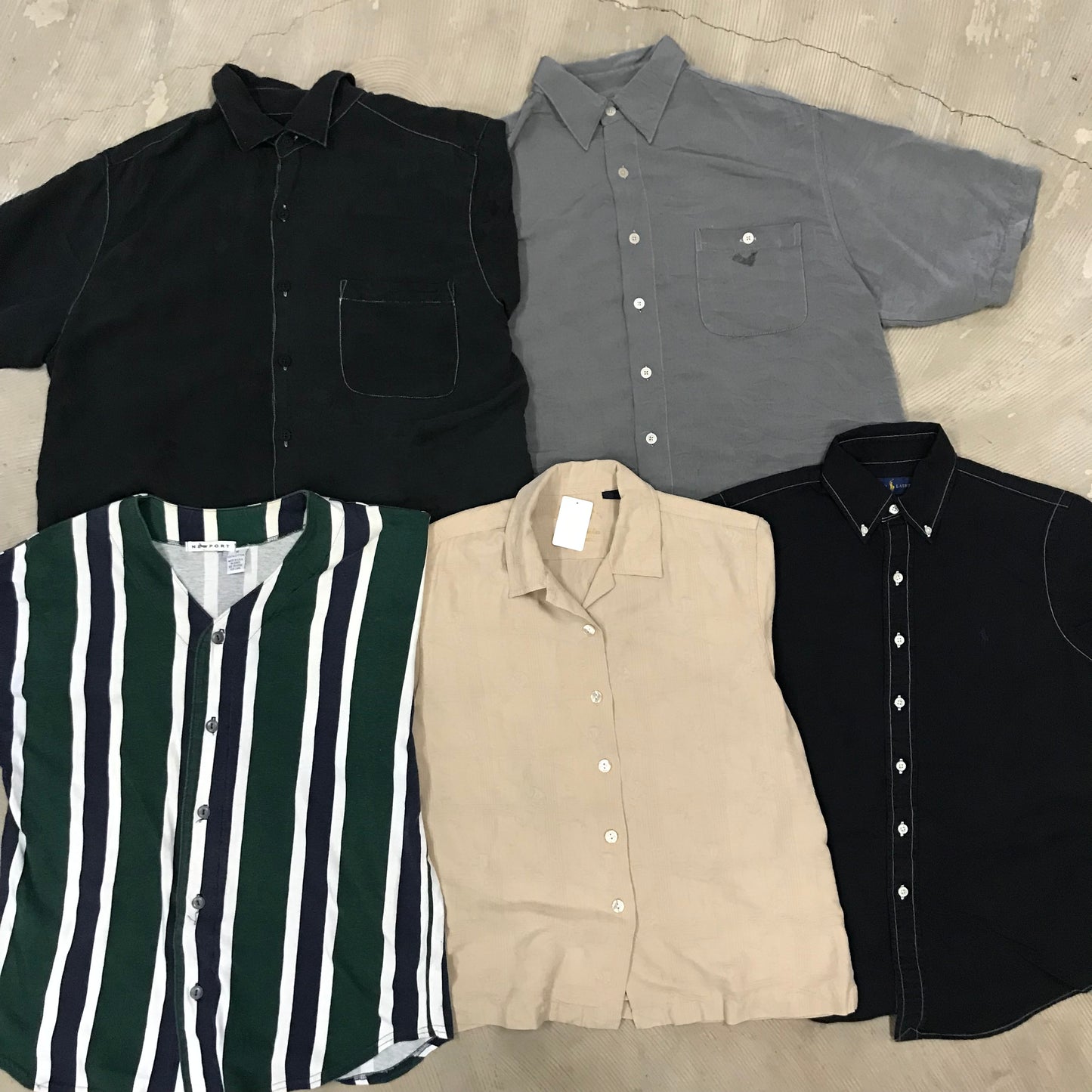 [現物] 特価半袖シャツ 18pcs H0804004