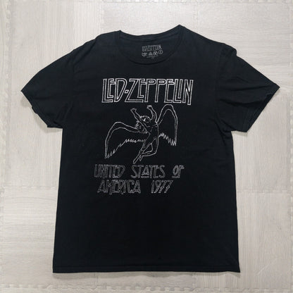 Used clothing wholesale, bulk sale, washed, mixed brand band t-shirts, 12-piece set (S-XXL), including Red Hot Chili Peppers, Kiss, etc. 
