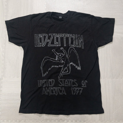 Used clothing wholesale, bulk sale, washed, mixed brand band t-shirts, 12-piece set (S-XXL), including Red Hot Chili Peppers, Kiss, etc. 